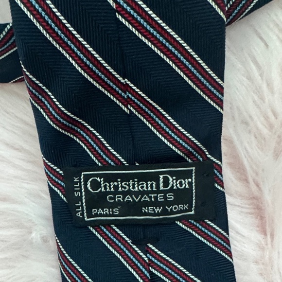 Dior Navy and Red Striped Tie all Silk - Picture 3 of 4